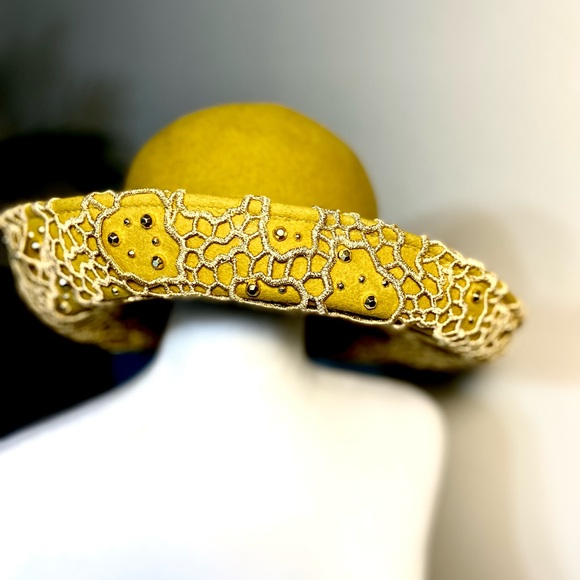 Designer’s Handmade beaded embroidered hat by Jack McConnell - Picture 7 of 13